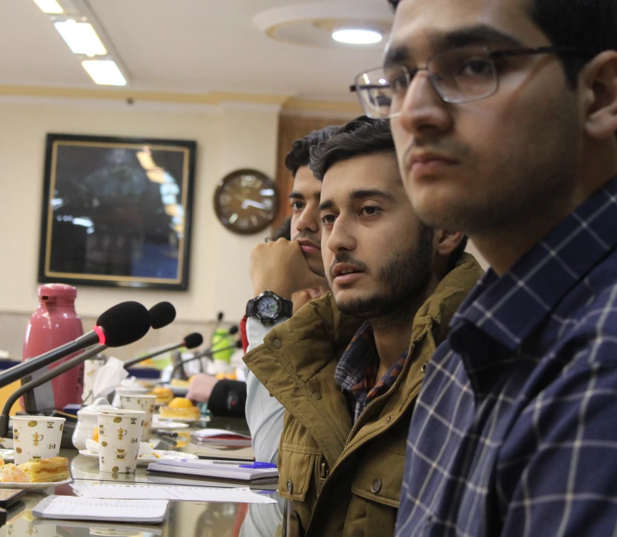 نشست صمیمانه فعالان تشکل های دانشجویی با مدیریت استان 4