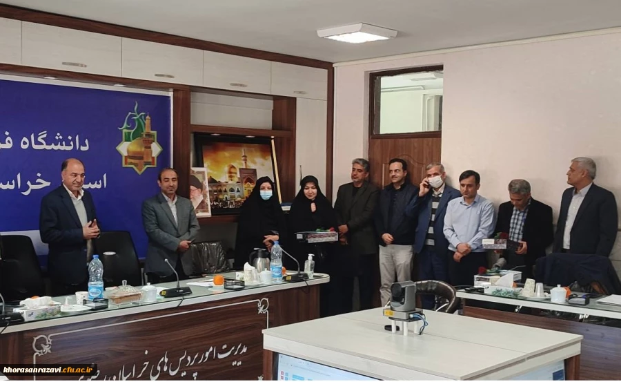 تقدیر نمادین از همکاران فعال در حوزه مهندسی و امور فرهنگی و تربیتی دانشگاه فرهنگیان