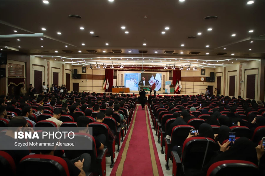 ایران قوی تنها با معلم قوی به وجود می آید 2