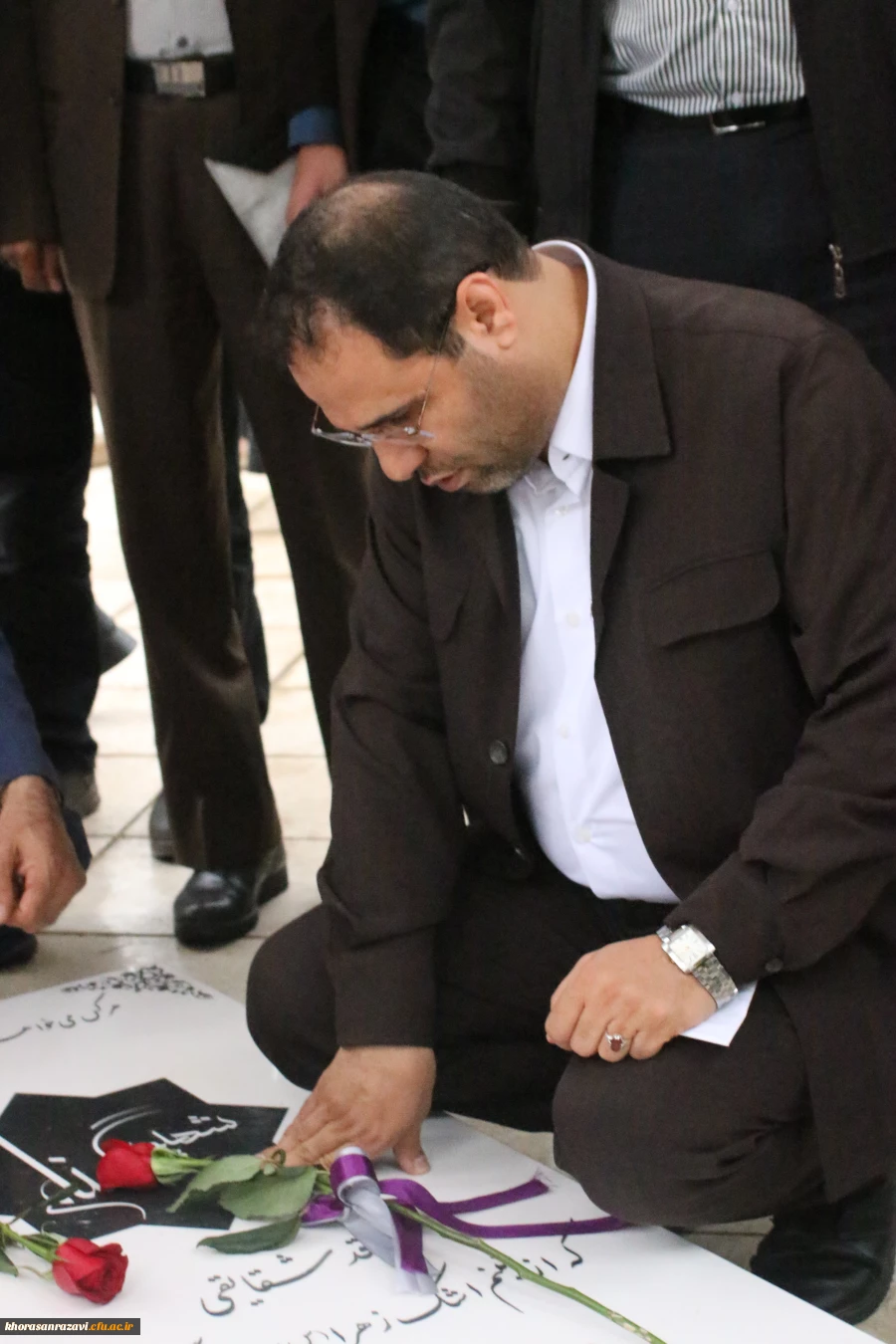 ادای احترام به شهدای گمنام پردیس شهید بهشتی