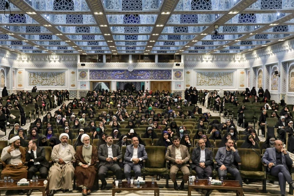 از امام رضا بخواهید، آقا ما را در راه انجام مسئولیت سنگین و حساس معلمی، یاری و کمک کن  6