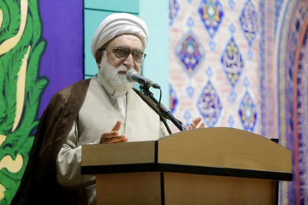 از امام رضا بخواهید، آقا ما را در راه انجام مسئولیت سنگین و حساس معلمی، یاری و کمک کن  11