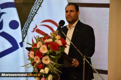 وزیر آموزش و پرورش  و رئیس دانشگاه فرهنگیان در اختتامیه اردوی زیارت اولی های دانشجومعلمان در مشهد:

دشوارترین کار تربیت معلم است