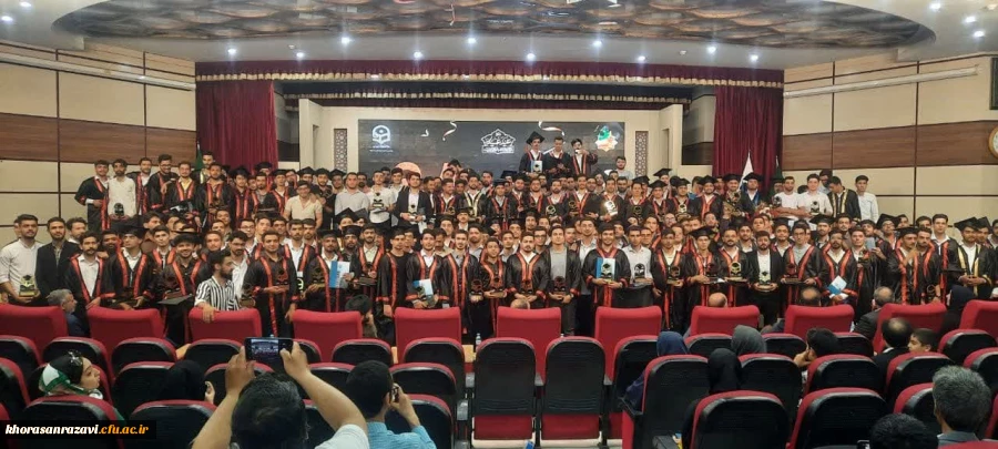 برپایی باشکوه آئین دانش آموختگی دانشجومعلمان پردیس شهید بهشتی 
 7