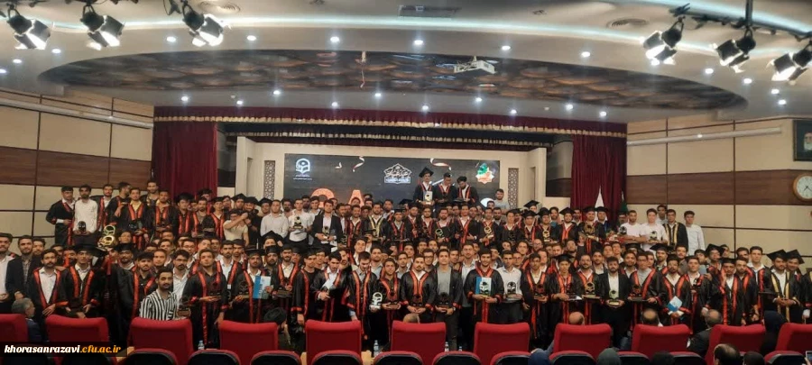 برپایی باشکوه آئین دانش آموختگی دانشجومعلمان پردیس شهید بهشتی 
 9