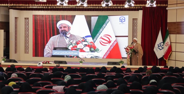 آئین اختتامیه گردهمایی علمی-آموزشی، تشکیلاتی کانون های مهدویت دانشگاه های سراسر کشور همزمان با مراسم پایانی دوره فرهنگی فعالان قرآنی و همایش کشوری تشکل های اسلامی دانشگاه فرهنگیان در تالار ابن هیثم پردیس شهید بهشتی مشهد برگزار شد. 3