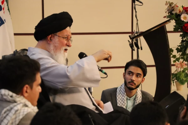 دانشجو سازنده جامعه است ولی این جریان سازندگی برای شما عزیزان دانشگاه فرهنگیان به مراتب قوی‎تر و واقعی‎تر است  15