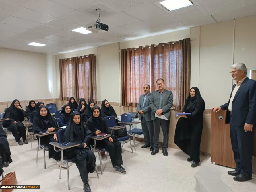 بازدید مسئولان حوزه معاونت نظارت و ارزیابی دانشگاه فرهنگیان از روند اجرای پودمان مهارت آموزی در پردیسها و مراکز خراسان رضوی 19