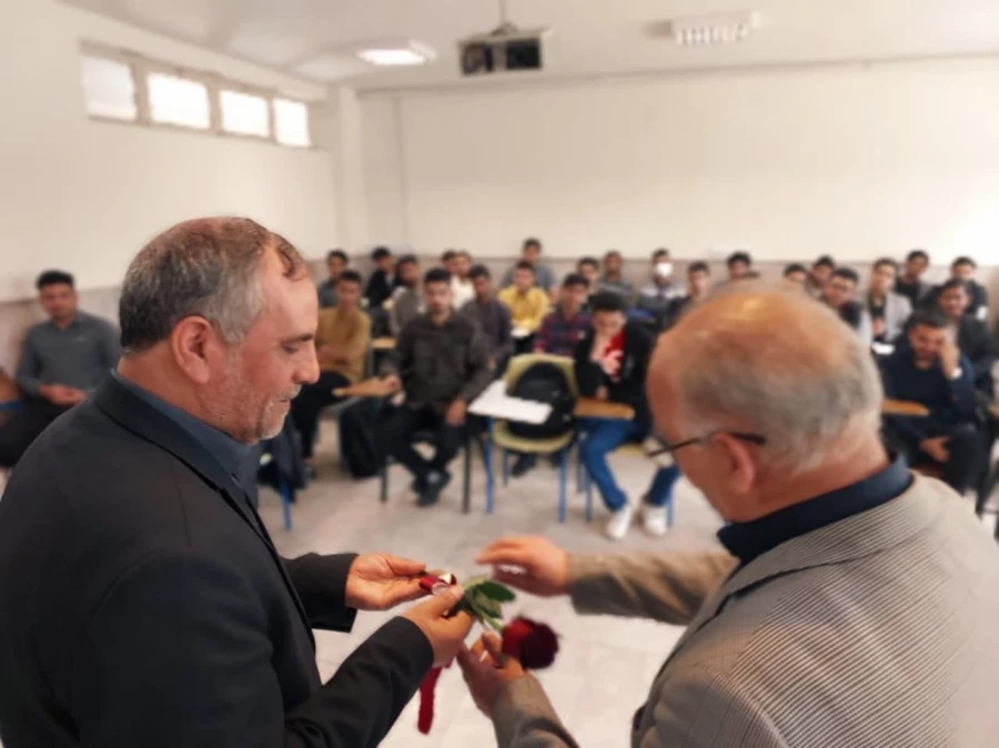 آیین «سپاس معلم»
 8