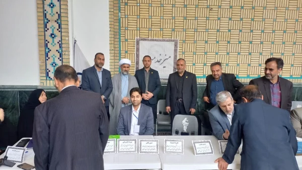 برپایی میز خدمت مدیریت استانی و پردیس ها و مراکز خراسان رضوی  3