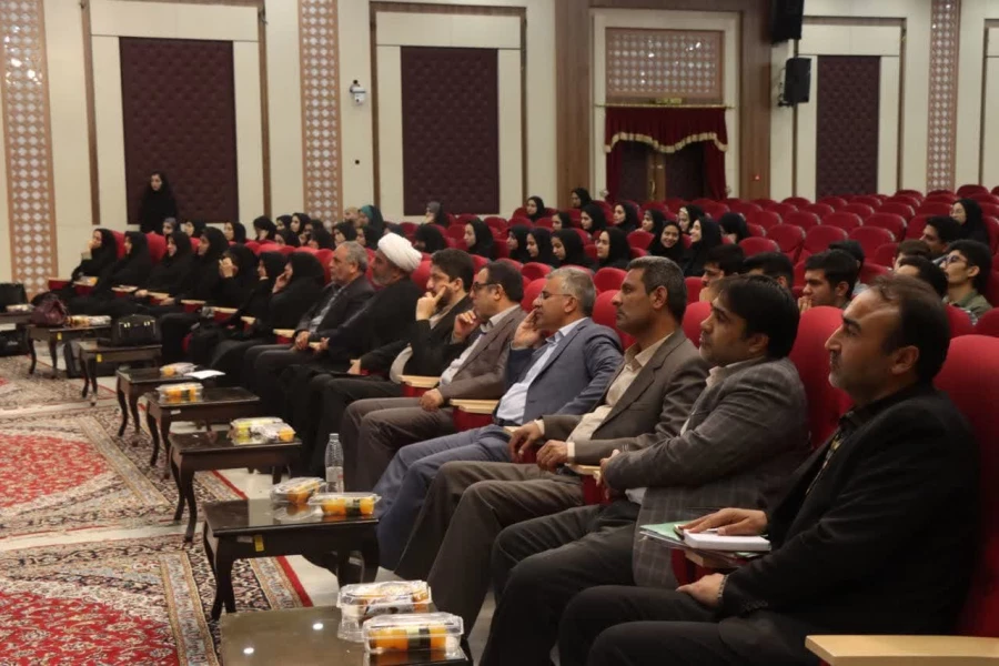 جشنواره دانشجویی تدریس برتر منطقه ۴ کشور 9