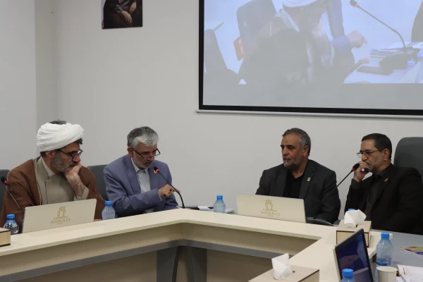 نحوه برنامه ریزی آموزشی و تشریح قوانین حوزه آموزشی و طرح مباحث گروه های آموزشی در اولین جلسه معاونان آموزشی دانشگاه فرهنگیان کشور در مشهد 8