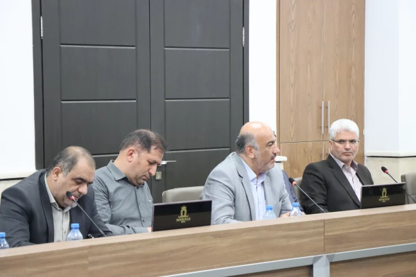 تشریح برنامه های  توسعه ای و همکاری های علمی پژوهشی، فرصت مطالعاتی و طرح ها فناورنه دانشگاه فرهنگیان دراولین جلسه معاونان پژوهشی و فناوری دانشگاه فرهنگیان کشور در مشهد 7