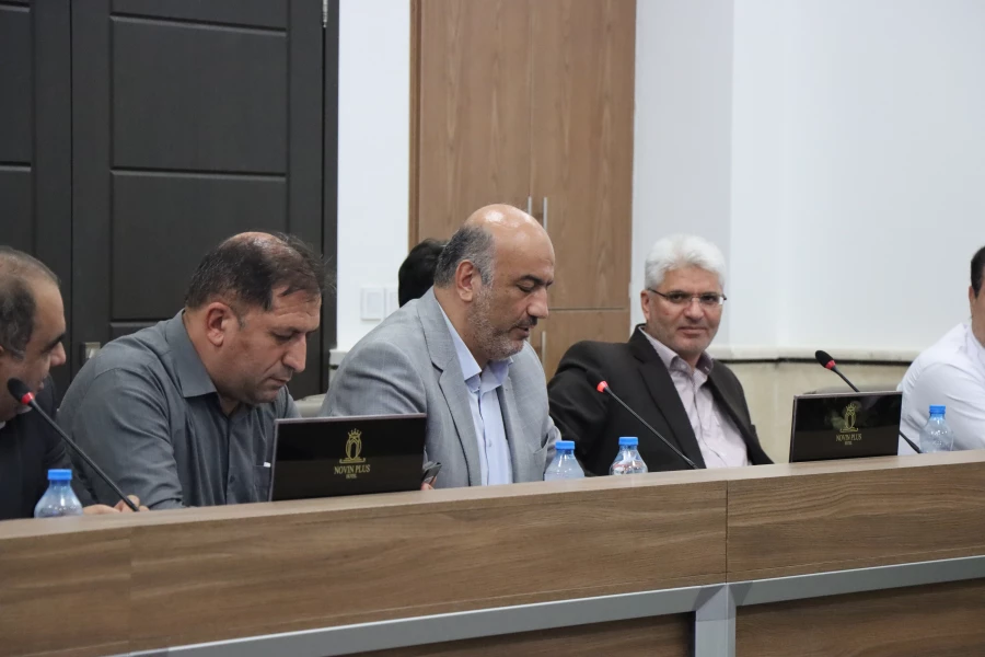 تشریح برنامه های  توسعه ای و همکاری های علمی پژوهشی، فرصت مطالعاتی و طرح ها فناورنه دانشگاه فرهنگیان دراولین جلسه معاونان پژوهشی و فناوری دانشگاه فرهنگیان کشور در مشهد 8