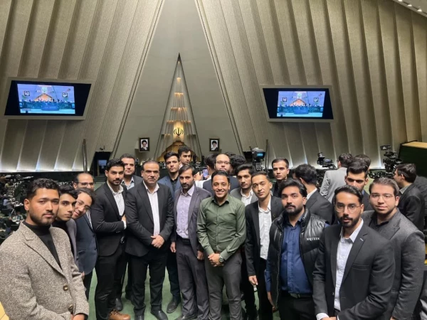  بازدید دانشجو معلمان دانشگاه فرهنگیان استان خراسان رضوی از مجلس شورای اسلامی 7