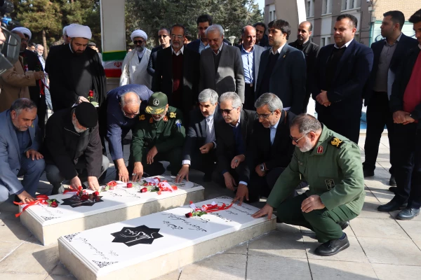  افتتاح دو زمین چمن ورزشی در پردیس شهید بهشتی توسط استاندار خراسان رضوی 2