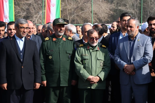  افتتاح دو زمین چمن ورزشی در پردیس شهید بهشتی توسط استاندار خراسان رضوی 5