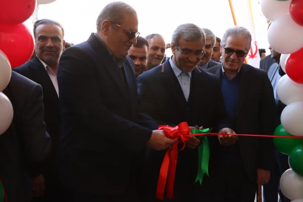  افتتاح دو زمین چمن ورزشی در پردیس شهید بهشتی توسط استاندار خراسان رضوی 6