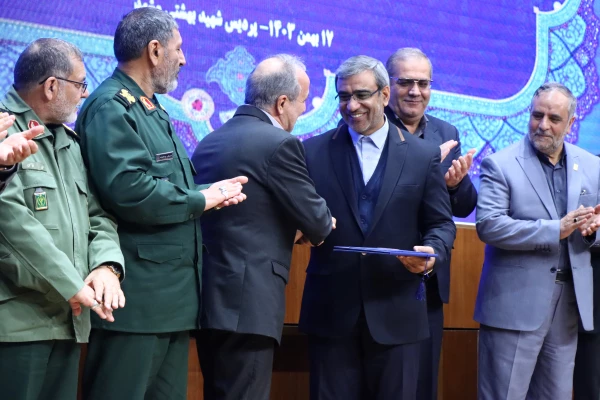 برای داشتن جامعه ای پویا و به روز، باید عالی ترین معلمان را تربیت کنیم 9