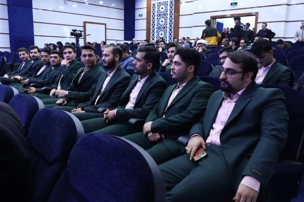 برای داشتن جامعه ای پویا و به روز، باید عالی ترین معلمان را تربیت کنیم 17