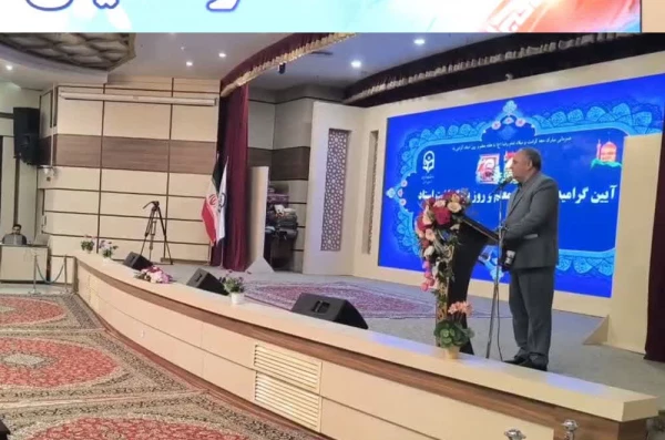 همزمان با دهه کرامت و میلاد حضرت رضا(ع) آئین بزرگداشت مقام استاد در خراسان رضوی برگزار شد
  2