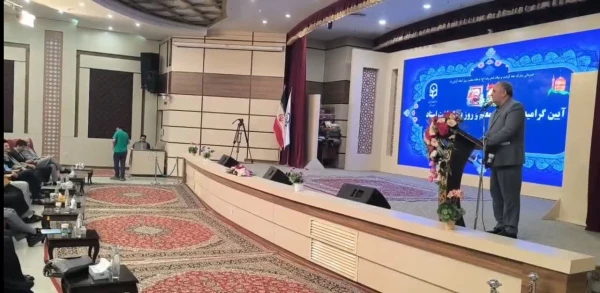 همزمان با دهه کرامت و میلاد حضرت رضا(ع) آئین بزرگداشت مقام استاد در خراسان رضوی برگزار شد
  6