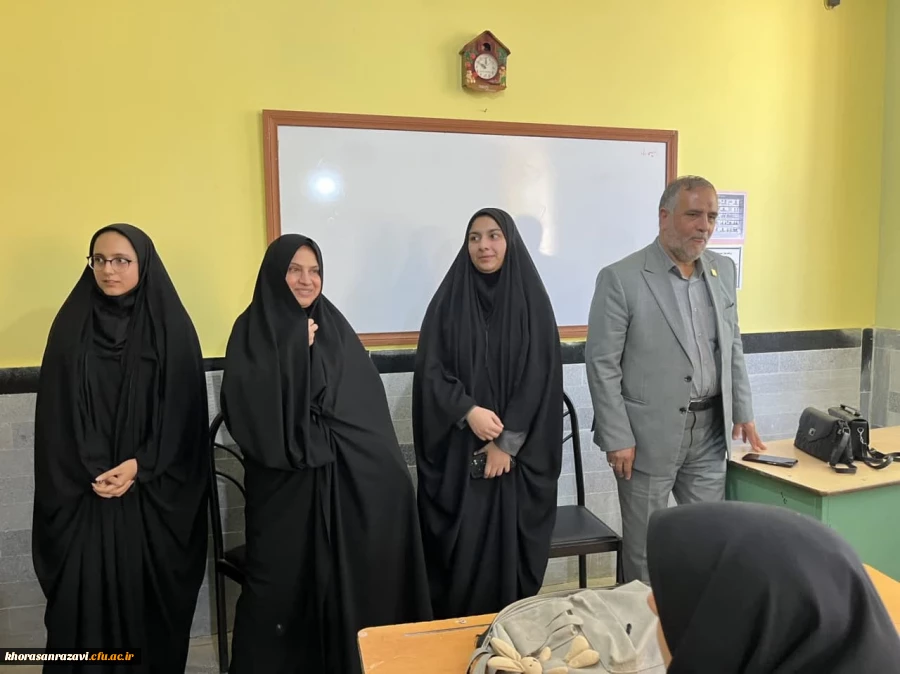 نشست مشترک ریاست دانشگاه فرهنگیان خراسان رضوی با بخشدار ملک آباد   2