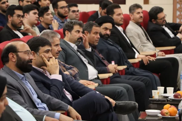 بزرگداشت حکیم ابوالقاسم فردوسی و حکیم عمر خیام در دانشگاه فرهنگیان خراسان رضوی برگزار شد.
 5