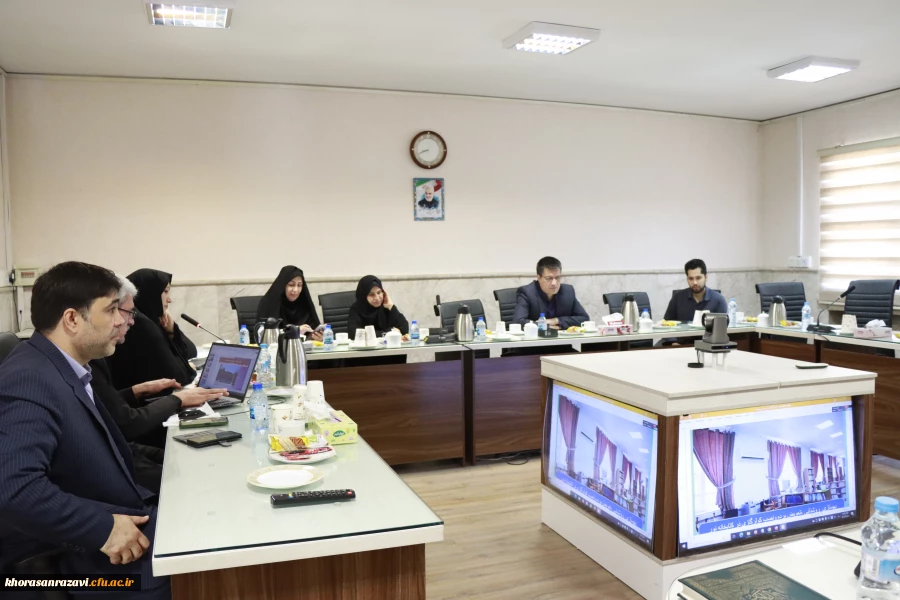 استادان بازنشسته سرمایه هایی هستند که فقط یک حکم سازمانی برای آنها صادر شده و باید حرمت این عزیزان، حفظ شود 4