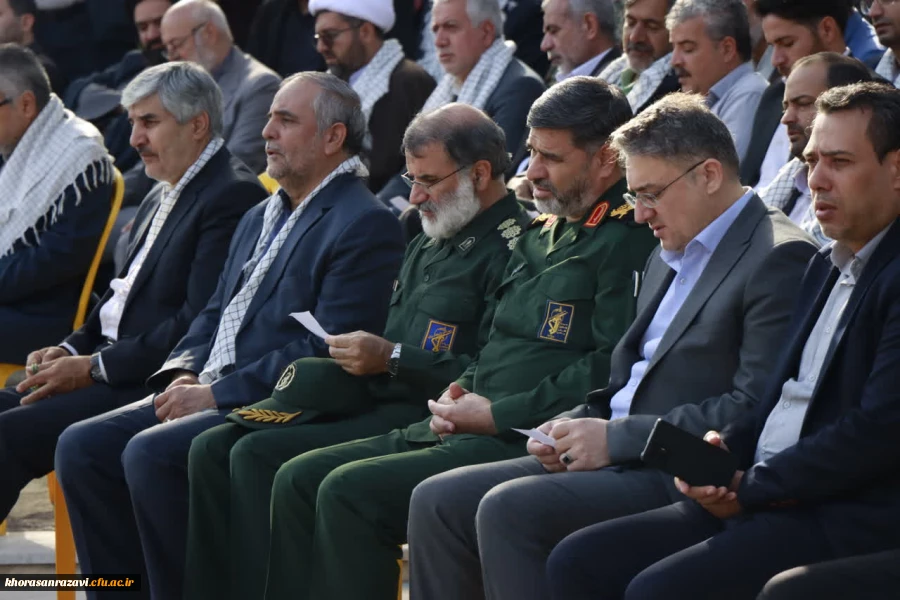 برگزاری مراسم گرامیداشت هفته دفاع مقدس در دانشگاه فرهنگیان خراسان رضوی

 8