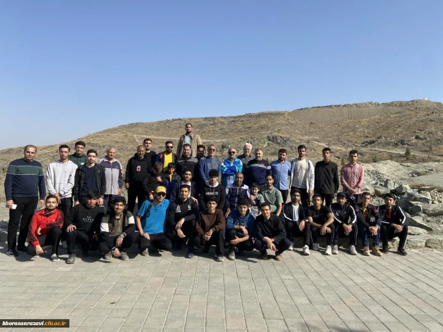 اردوی تفریحی کوهنوردی به مناسبت هفته تربیت بدنی در ارتفاعات جنوبی مشهد برگزار شد

 3