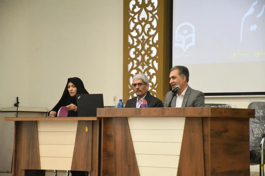 اولین جلسه پرسش پاسخ دانشجویی با حضور مدیران استانی در مرکز دانشور نیشابور

 3