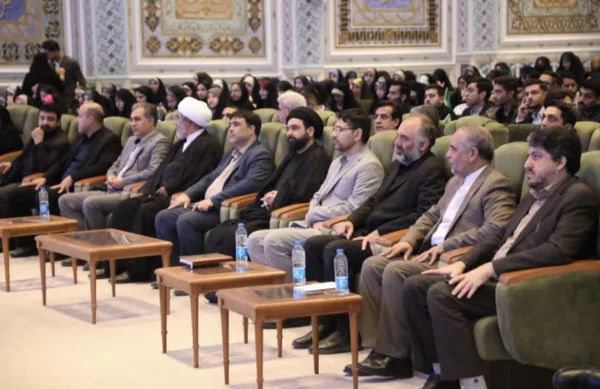 برگزاری افتتاحیه دهمین گردهمایی تشکل های دانشجویی دانشگاه فرهنگیان هم زمان با اختتامیه جشنواره ملی حرکت، رویش و رسش قلم در خراسان رضوی 

 8