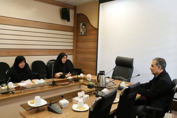 برگزاری جلسه شورای فرهنگی پردیس شهید هاشمی نژاد با حضور معاون هماهنگی دانشگاه فرهنگیان استان
 4