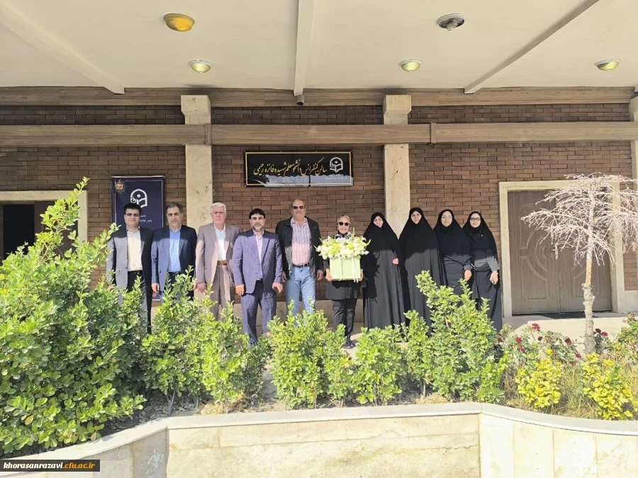 احیای شعبات استانی بنیاد خیرین حامی دانشگاه فرهنگیان؛ گامی مهم در تقویت چرخه تعلیم و تربیت

 3