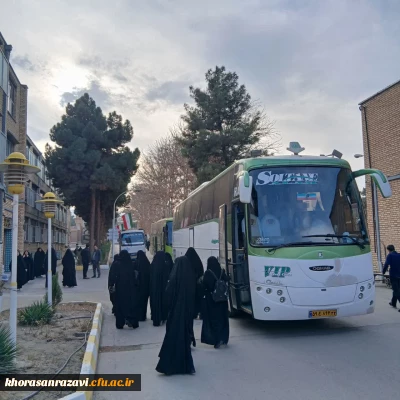 از ضریح نور تا غرفه های نوآوری؛ یک روز به یادماندنی برای زیارت اولی ها در مشهد مقدس

