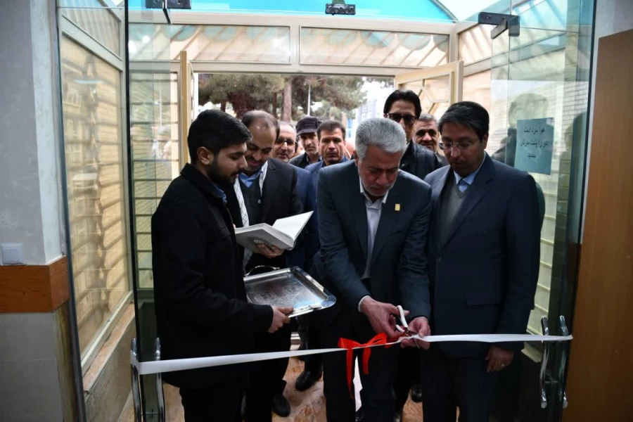 بازدید حسن باقری یزدی رئیس دانشگاه فرهنگیان استان به اتفاق محمد رستمی و  سید یحیی سلیمانی، نمایندگان مردم نیشابور، فیروزه، زبرخان و میان جلگه در مجلس شورای اسلامی، از دانشگاه فرهنگیان واحد دانشور نیشابور  3