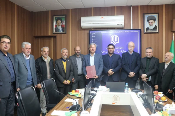 در نشست مشترک رئیس دانشگاه فرهنگیان خراسان رضوی با معاون وزیر آموزش  و پرورش و برخی از اعضای مجمع نمایندگان مجلس استان بر توسعه زیرساخت های این دانشگاه تاکید شد 2