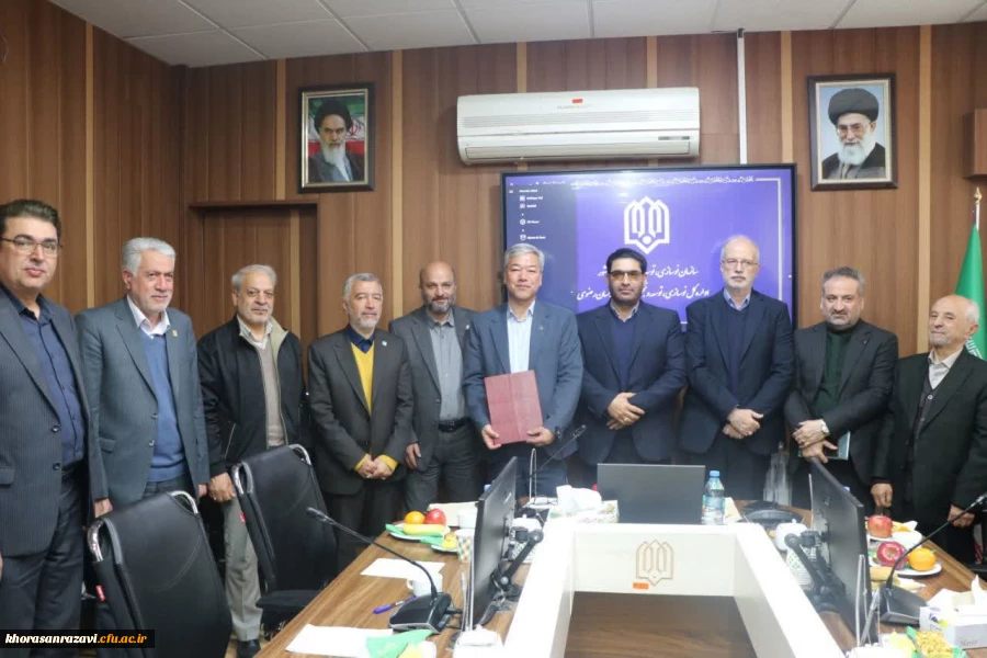 در نشست مشترک رئیس دانشگاه فرهنگیان خراسان رضوی با معاون وزیر آموزش  و پرورش و برخی از اعضای مجمع نمایندگان مجلس استان بر توسعه زیرساخت های این دانشگاه تاکید شد 2