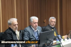 در نشست مشترک رئیس دانشگاه فرهنگیان خراسان رضوی با معاون وزیر آموزش  و پرورش و برخی از اعضای مجمع نمایندگان مجلس استان بر توسعه زیرساخت های این دانشگاه تاکید شد 3