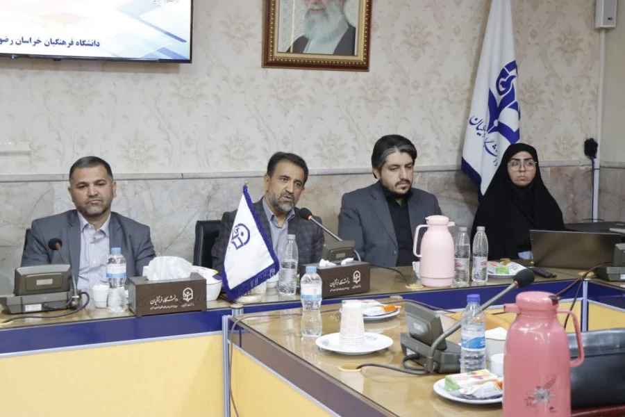 مراسم تکریم و معارفه رئیس اداره حراست دانشگاه فرهنگیان استان خراسان رضوی برگزار شد 

 3