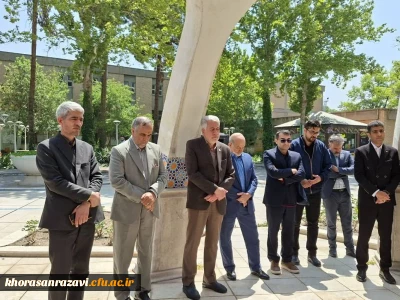 برگزاری مراسم ادای احترام به مقام شهدای گمنام همزمان باگرامیداشت هفته معلم و دهه سرآمدی آموزش در دانشگاه فرهنگیان خراسان رضوی

