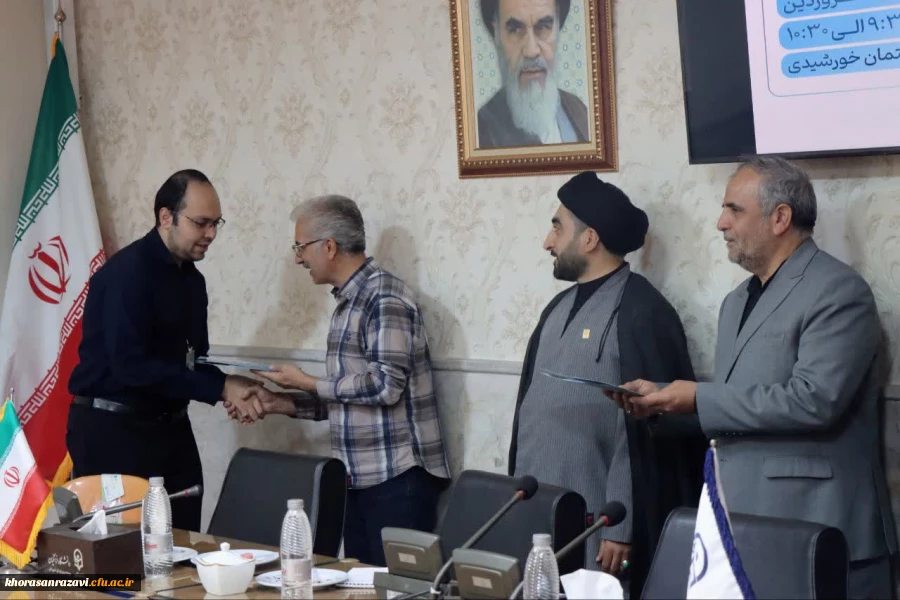 مراسم تجلیل از دانشجومعلمان فعال یاوران رسانه و مسئولان روابط عمومی دانشگاه فرهنگیان خراسان رضوی 8